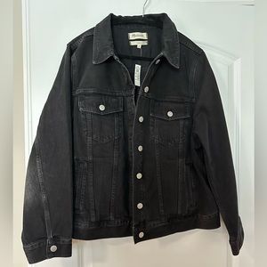 Madewell black denim jacket. Size 2XL. NWT. Never worn, brand new.